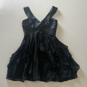 BCBGMaxAzria Black vneck mini party Dress 4p
